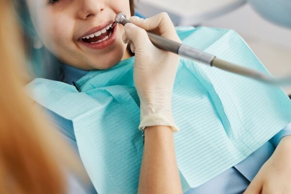 teeth-drilling-procedure-on-minor-patient-teeth-2021-09-03-07-02-04-utc (3) (1) teeth-drilling-procedure-on-minor-patient-teeth-2021-09-03-07-02-04-utc (3) (1)